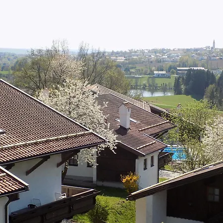 In Rassreuth Mit Gemeinsamem Pool Apartman *