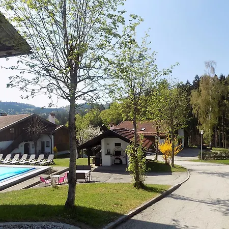 In Rassreuth Mit Gemeinsamem Pool Hauzenberg